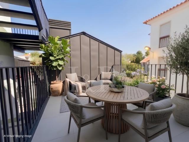 Apartamento T2 com terraço em Carcavelos