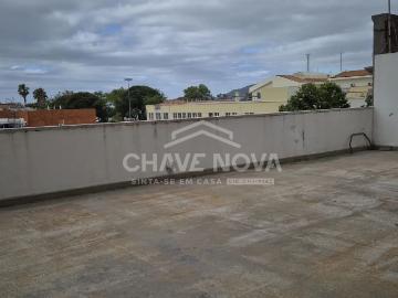 Apartamento T2 com terraço em Setúbal