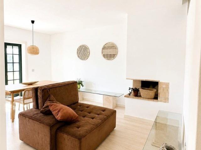 Apartamento T2 com Terraço, Garagem e Arrumos – Forca, Aveir. 108m² Glória e Vera Cruz