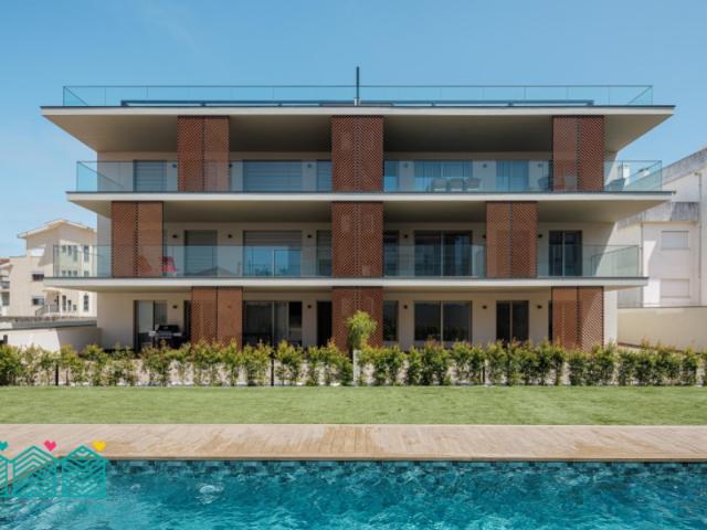 Apartamento T2 com Terraço na Praia da Barra