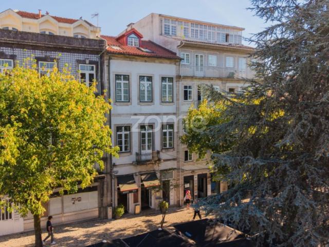 Apartamento T2 com Terraço no Centro Histórico de Braga