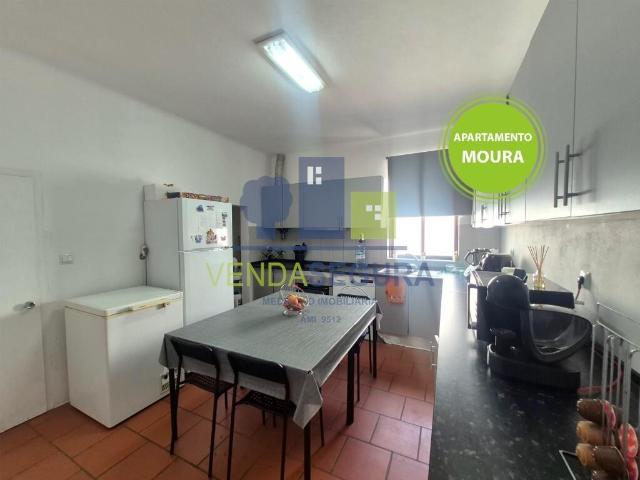 Apartamento T2 com terraço | Porta Nova | MOURA