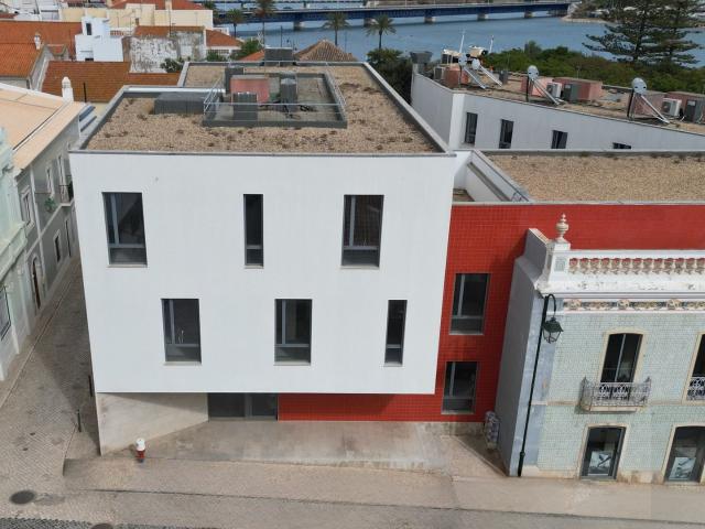 Apartamento T2 com Terraço Privado com Jacuzzi | Portimão 165m² Portimão
