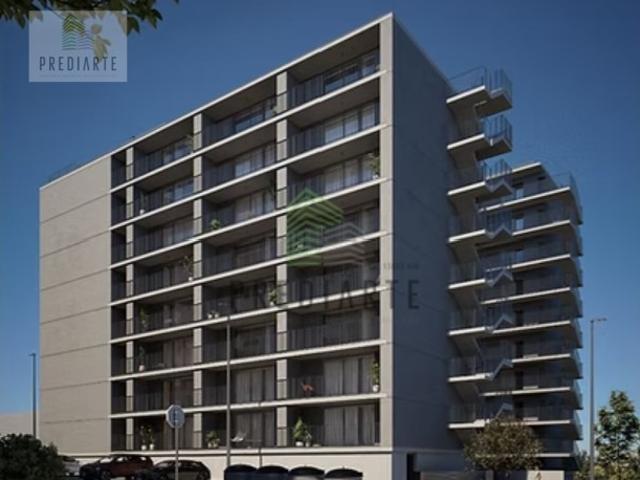 Apartamento T2 com varanda