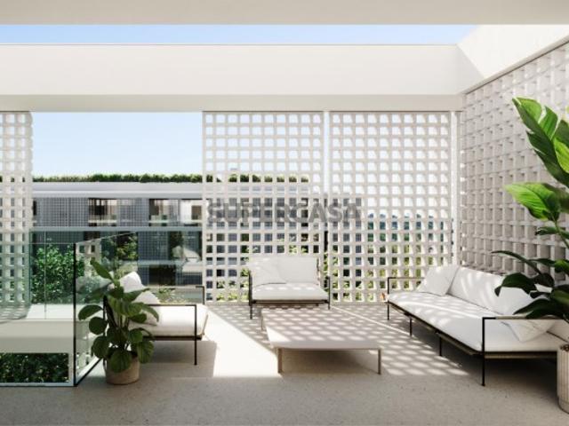 Apartamento T2 com varanda e estacionamento em Vilamoura