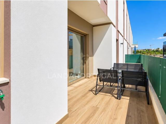 Apartamento T2 com varanda e garagem Cabanas de Tavira