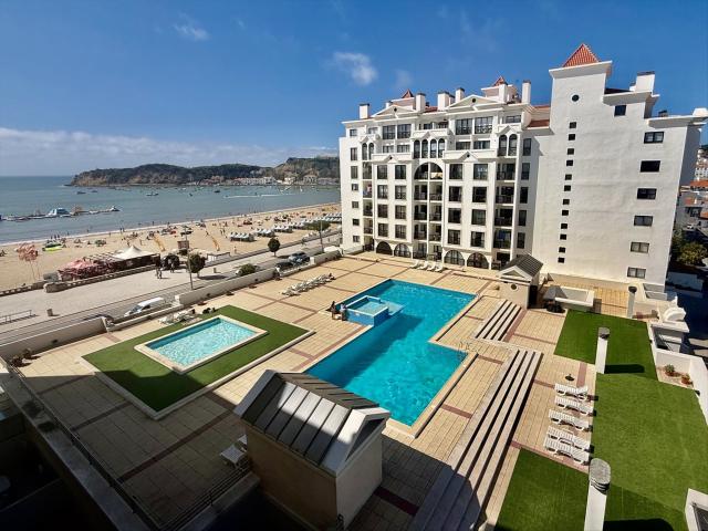 Apartamento T2 com varanda e garagem vista praia, São Mart. 115m² São Martinho Do Porto