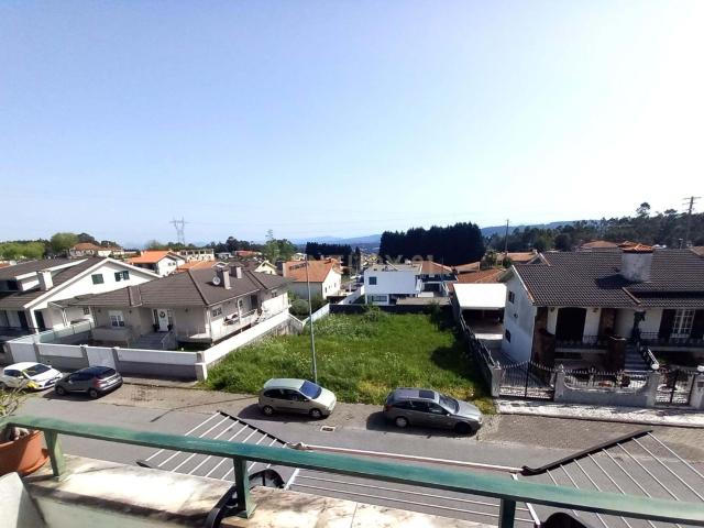Apartamento T2 com varanda e lugar de estacionamento Santa Maria da Feira