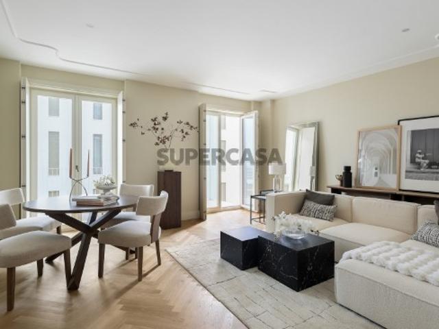 Apartamento T2 com varanda e vista rio, no Palácio Santa Clara