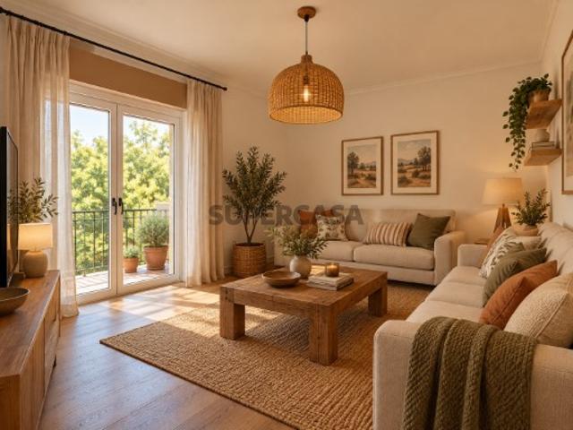 Apartamento T2 com varanda em Moura, Beja