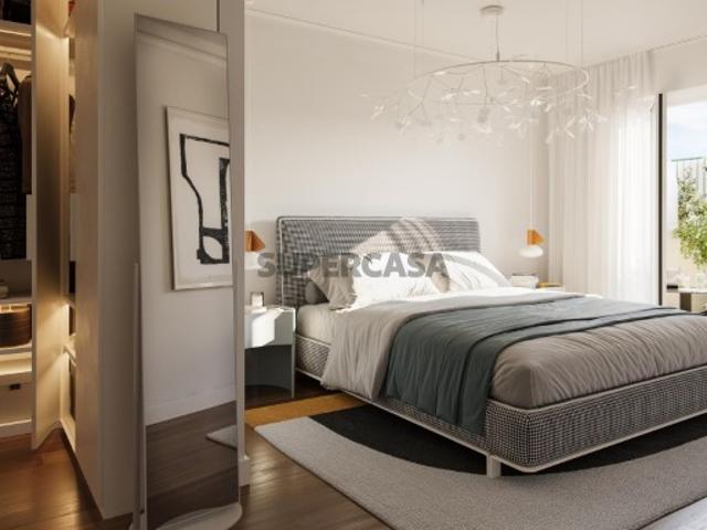 Apartamento T2, com varanda, em novo empreendimento, na Amadora
