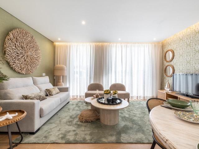 Apartamento T2 com varanda em São Martinho do Porto