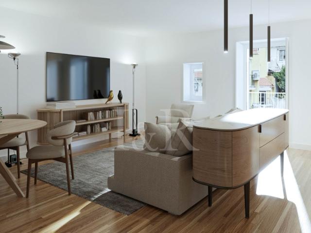 Apartamento T2 com varanda junto à Av. da Liberdade, Lisboa