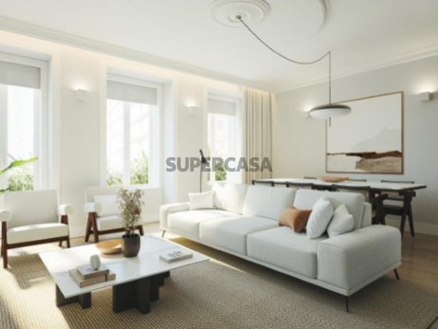 Apartamento T2 com varanda, Marquês de Pombal, Lisboa