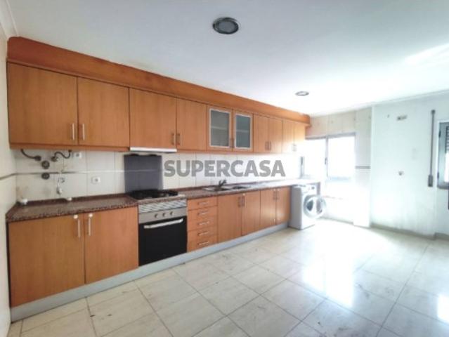 Apartamento T2 com varanda nas Paivas Seixal