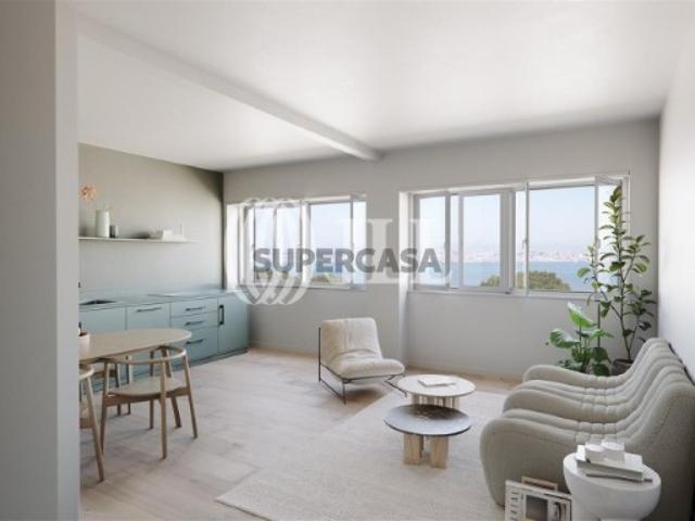 Apartamento T2 com varanda, no ARBA, no Barreiro