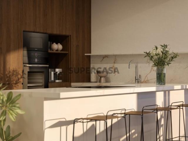 Apartamento T2 com varanda no Belas Clube de Campo