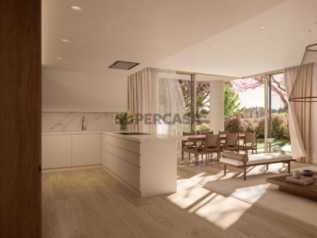 Apartamento T2 com varanda no Belas Clube de Campo