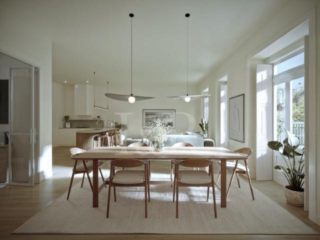 Apartamento T2 com varanda perto da Avenida da Liberdade, Lisboa