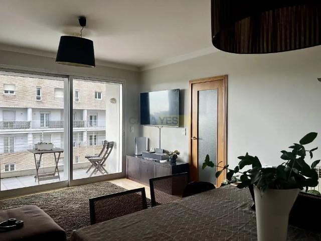 Apartamento T2 com varandas e garagem no Pinheiro Manso – Porto Arrendamento