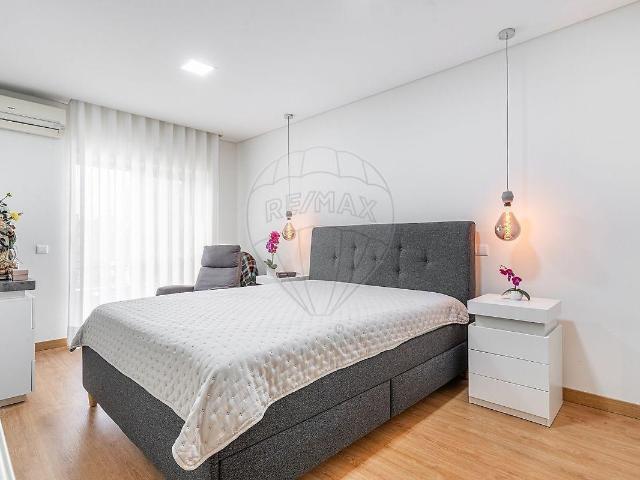 Apartamento T2 com varandas no centro de Braga