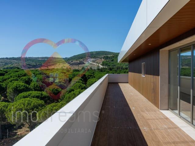 Apartamento T2 com Varandas, Vialonga, Lisboa