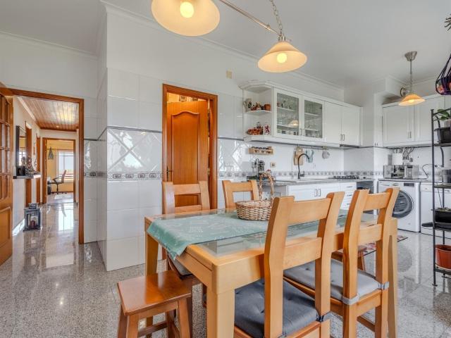 Apartamento T2 com vista desafogada | 105 m² | Parqueamento. 105m² Seixal, Arrentela e Aldeia de Paio Pires