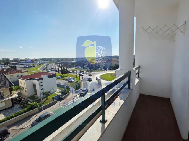 Apartamento T2 com Vista e Varandas