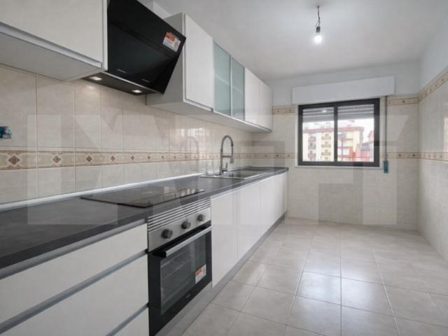 Apartamento T2 com Vista e Excelente Luminosidade Tapada das Mercês
