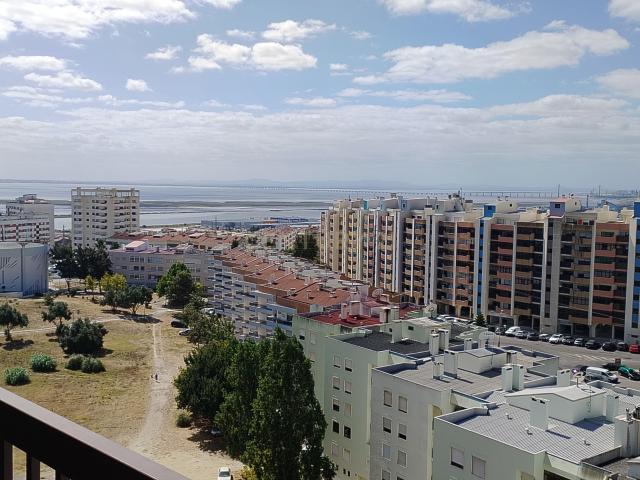 Apartamento T2 com Vista em Vila Franca de Xira