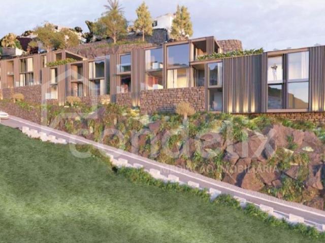 Apartamento T2 com vista mar na Calheta