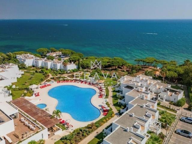 Apartamento T2 com vista mar e varanda em Olhos de Água 115m² Albufeira e Olhos de Água