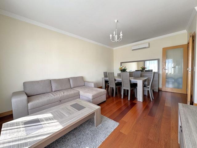 Apartamento T2 com vista mar em Albufeira 126m² Albufeira e Olhos de Água