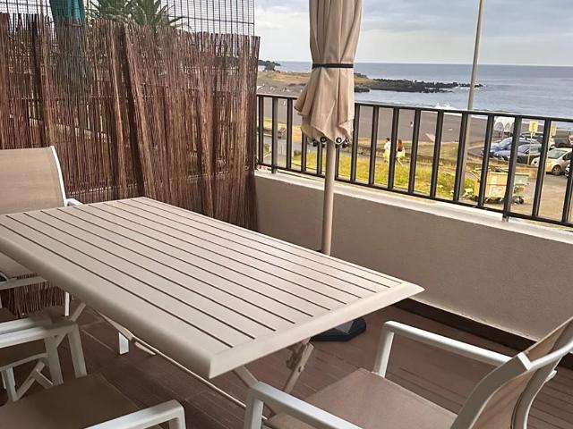 Apartamento T2 com vista mar em Ponta Delgada