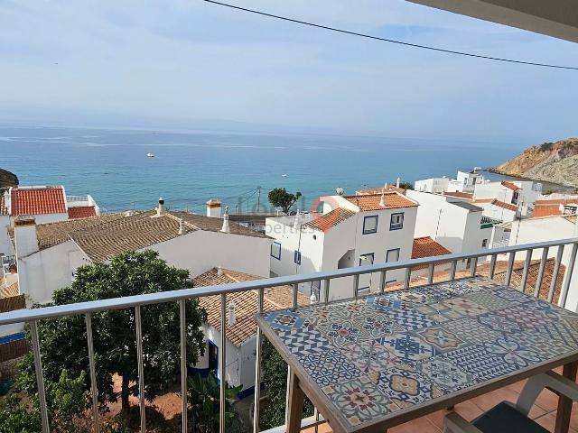 Apartamento T2 com vista mar espectacular