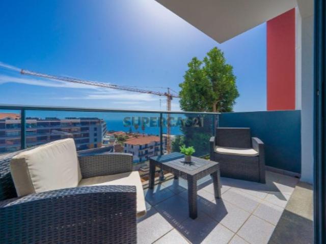 Apartamento T2 com Vista Mar, Totalmente Mobilado e com Licença AL Caniço, Madeira