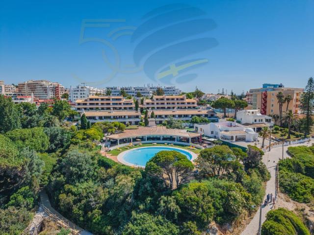 Apartamento T2 com vista para o mar, em condomínio exclusivo. 90m² Porches
