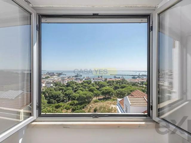 Apartamento T2 com vista para o rio