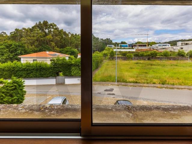 Apartamento T2 com Vista Rio Minho & Escritório Alto da Veiga, Seixas