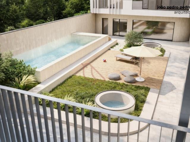 Apartamento T2 / Condomínio Fechado com Piscina / Fátima