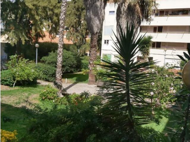 Apartamento T2 Costa Caparica Totalmente Renovado