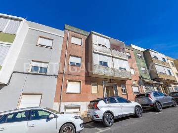 Apartamento T2 Damaia Neudel