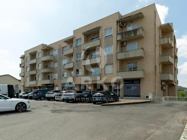 Apartamento T2 de Excelência em Campo, Valongo 86m² Campo e Sobrado