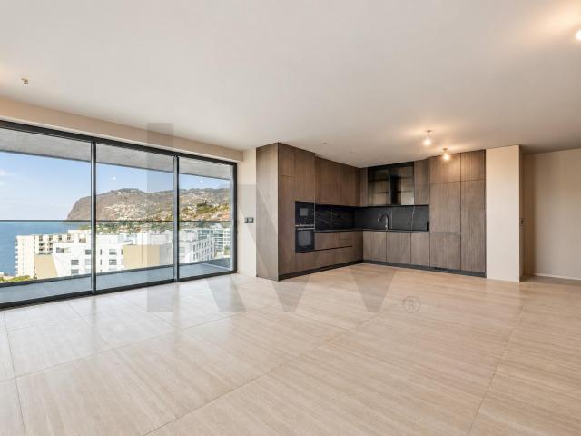 Apartamento T2 de Luxo, Novo, com Vista Mar, Varanda 23m² – Varino 8