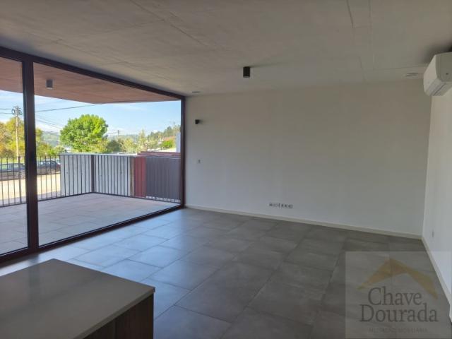 Apartamento T2 de luxo a estrear no Alto de São João