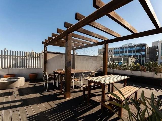 Apartamento T2 de luxo à venda em Santo António, Lisboa RE/MAX Portugal