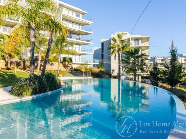 Apartamento T2 de Luxo Exposto ao Sul no Prestigiado Oasis M. 100m² Portimão