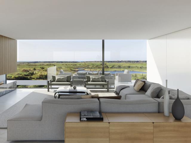 Apartamento T2 de Luxo em Vilamoura – Condomínio Fechado com Piscina e Garagem