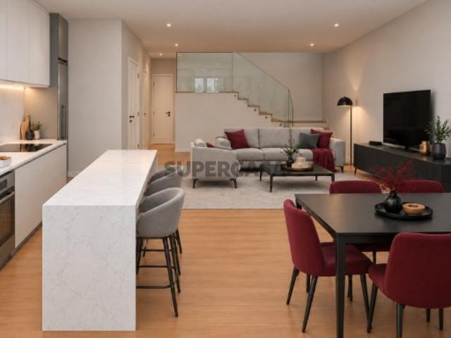 Apartamento T2 Duplex c/ Solários e Varandas Centro de Aveiro