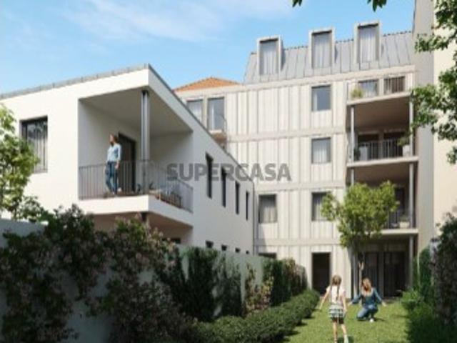 Apartamento T2 Duplex com jardim em construção Cedofeita